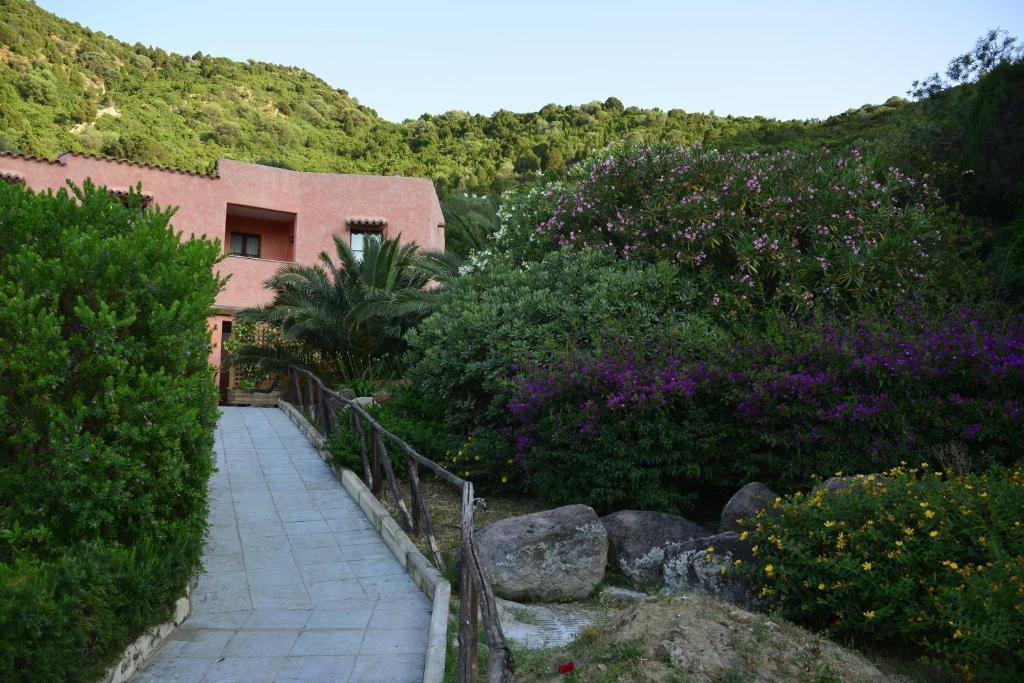 Sosventos Village Hotel Teulada Exteriör bild